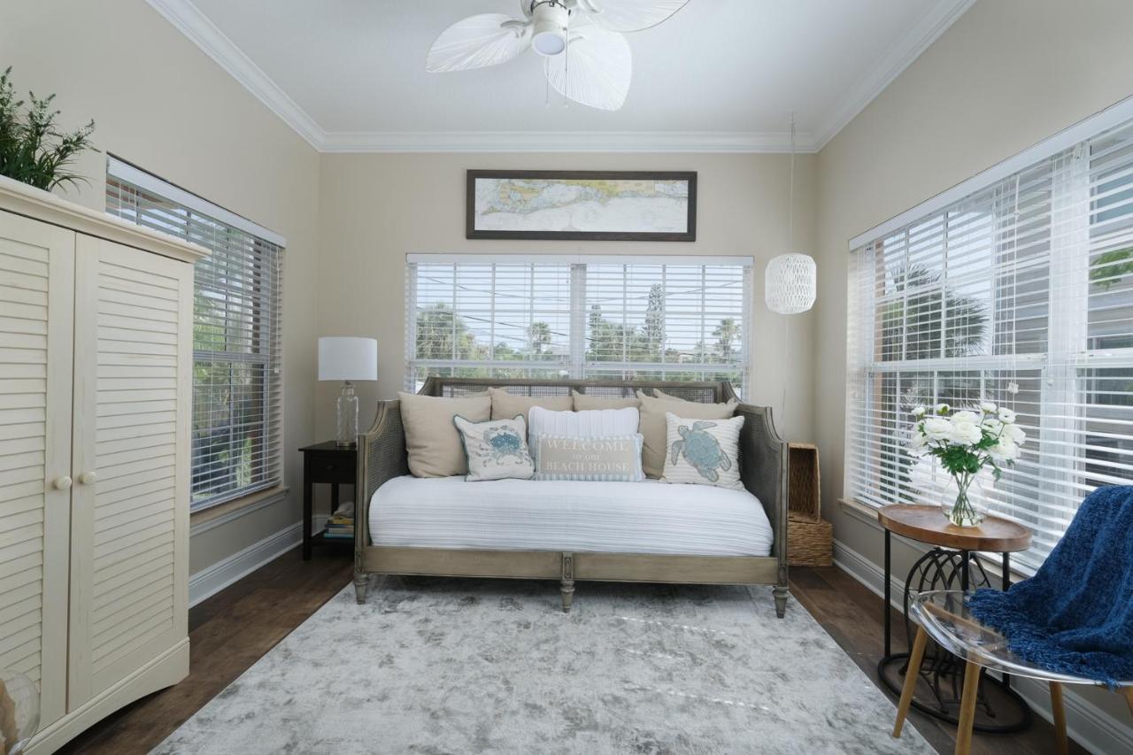 Hibiscus Hideaway Condo Walk To Historic Bridge St Bradenton Beach Exterior foto