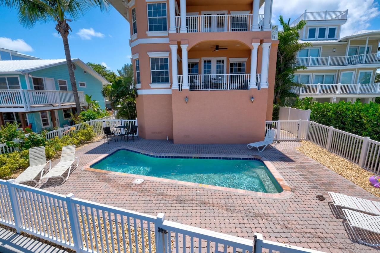 Hibiscus Hideaway Condo Walk To Historic Bridge St Bradenton Beach Exterior foto